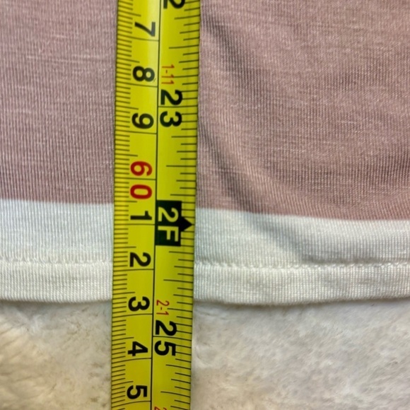 NWT a.n.a. Top Large White Khaki Stripes Ruched Shoulders Open Peekaboo Back New - Picture 13 of 13